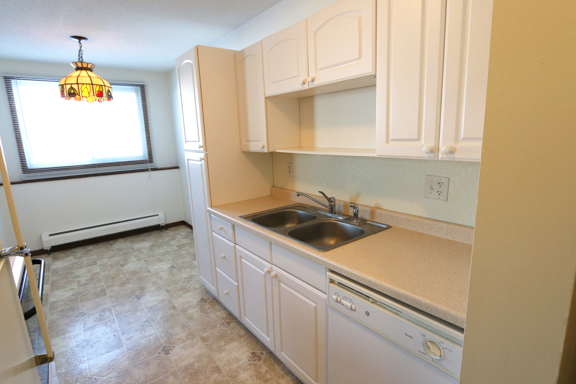 Spring Lake Park Apartments Image 6